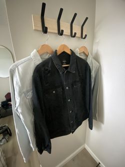 3 Men’s F21 Denim Jackets