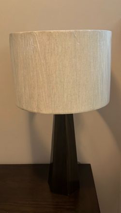 Safavieh JANDEAN 27” Table Lamp TBL2002A (Excellent Condition)