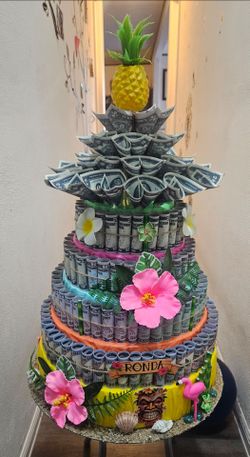 Luau cake