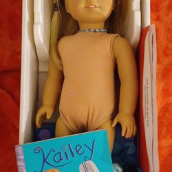 Like New In Original Box American Girl Doll Of The Year, Kailey Hopkins