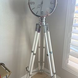 Howard Miller Tripod Floor Clock – Modern Silver & White Designer Clock 