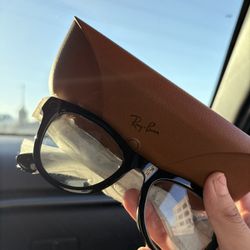 Ray-Ban Second Generation Black Frame Eyeglasses – Excellent Condition + Original Case
