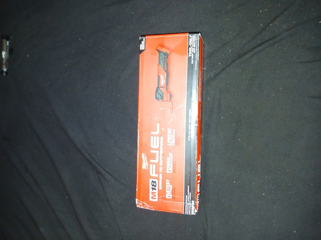 Milwaukee M18 Oscillating Multi Tool