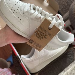 Nike Court Vision Low Sneakers 