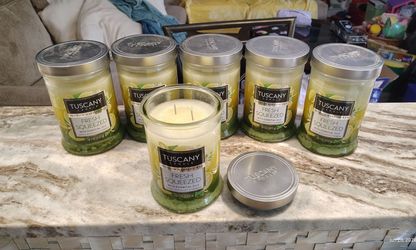 (NEW!) Lot of Tuscany Candles (Fresh Squeezed w/ Lemon, Bergamot & Verbena)