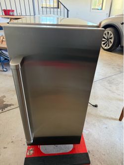 Sub Zero Ice Machine