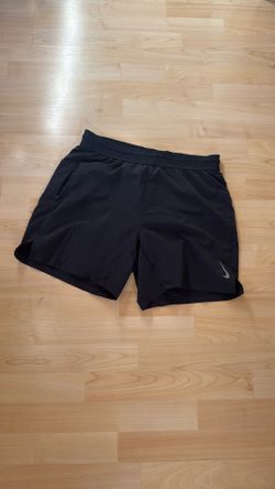 Nike Yoga Shorts Men’s Medium