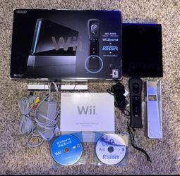 BLACK NINTENDO WII CONSOLE WITH SPORTS RESORT VIDEO GAME & CONTROLLER