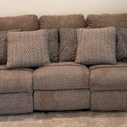 Liam Power Lay Flat Reclining Living Room Set w/ Power Headrests 