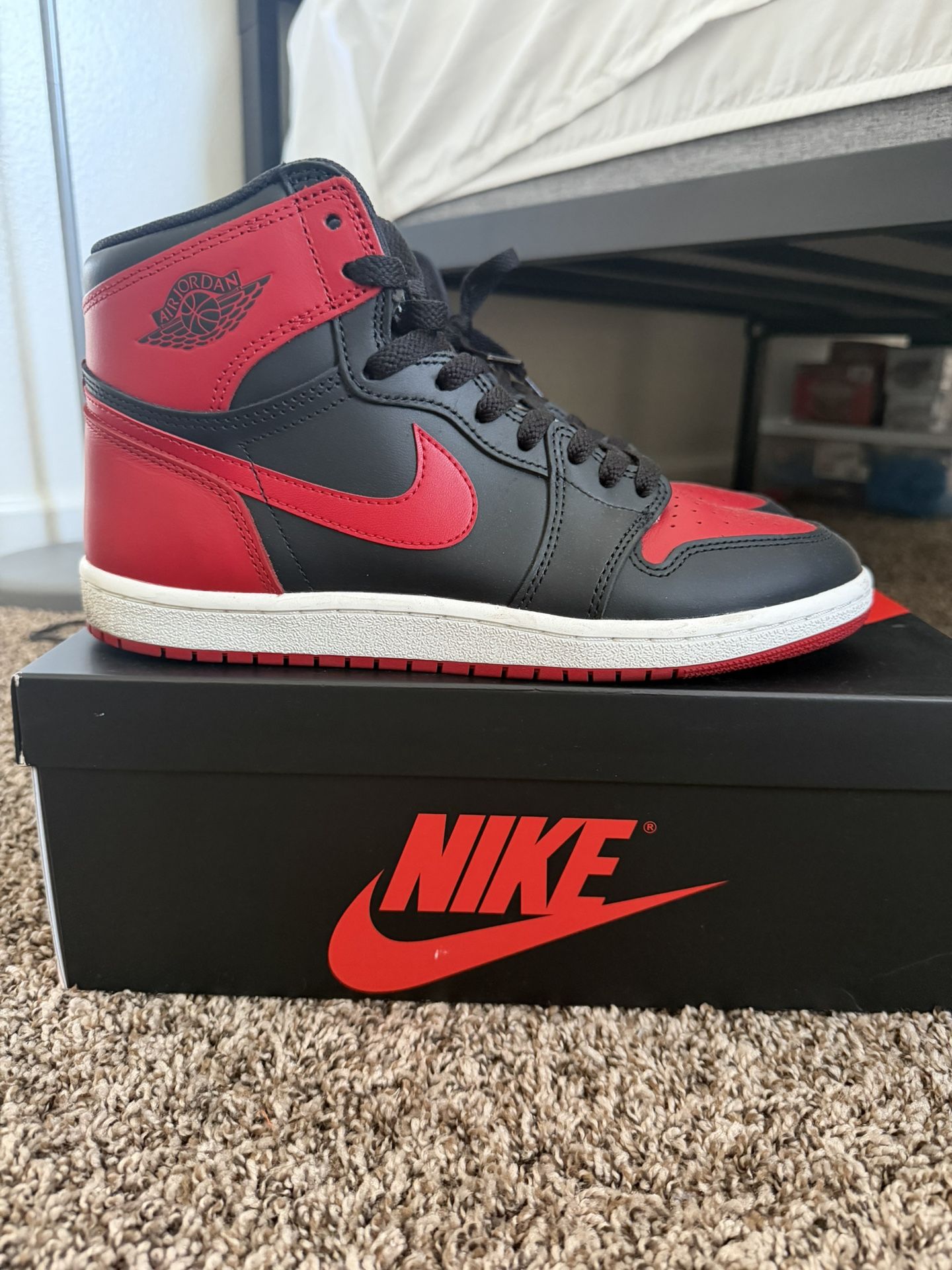 Jordan 1 Hi 85 Breds
