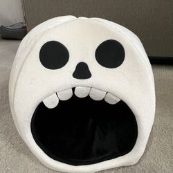 Martha Stewart Pets Halloween Skull Dog Bed