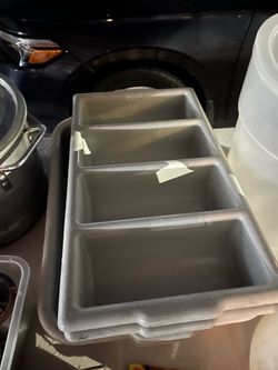 Utensil holder
