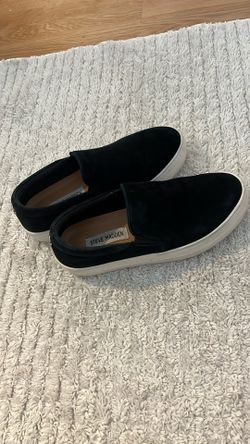 Steve Madden Slip On 