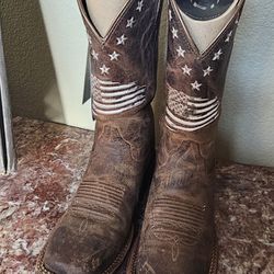 Used Women's ARIAT Boots Size 6 
