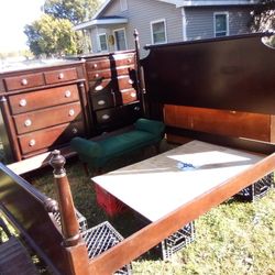 bedroom set and jewelry boxiu