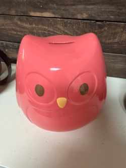 Various piggy banks