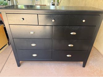 Dresser  color black