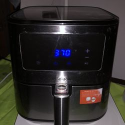 Brand New Open Box Insignia Stainless Steel Air Fryer 5Qts 