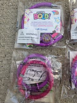 Girl Scout Go For Bold Pen Bracelets
