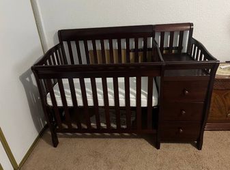 Baby Crib With Mattress