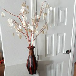 Pretty Home Decor Vase & Pearl Leaves