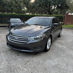 2015 Ford Taurus