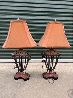 Metal Art Antique Table Lamp