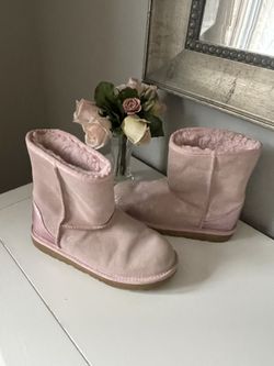 Women/Girls UGG Boots Sz 5