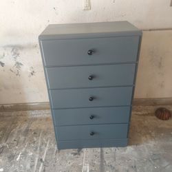 CHEST OF DRAWERS 