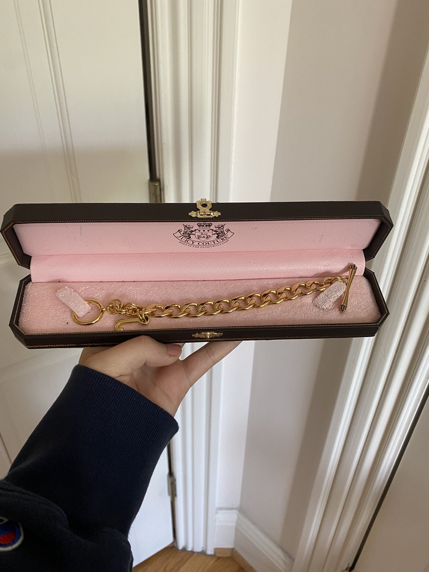 Juicy couture gold chain bracelet