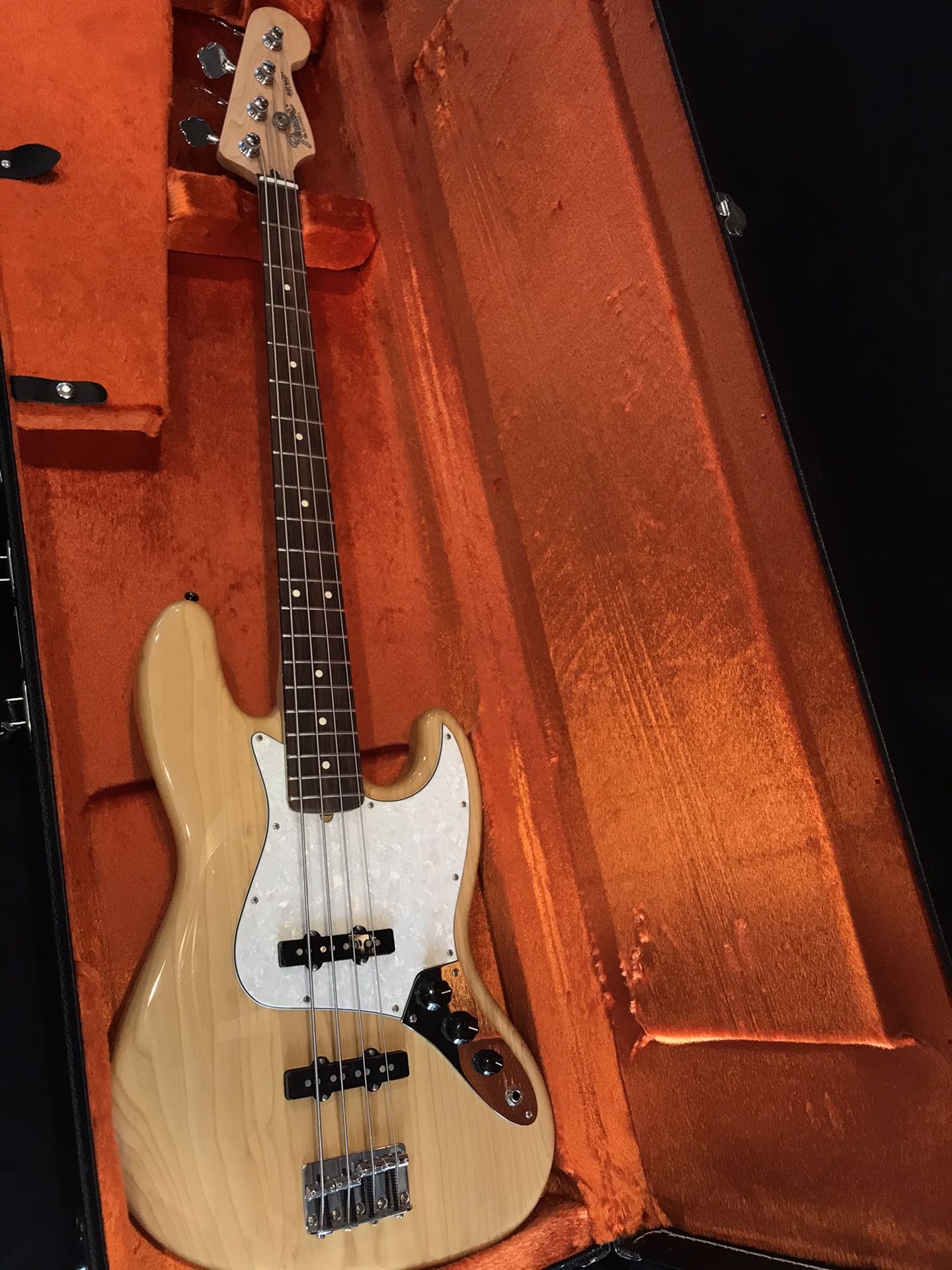2016 Fender Jazz Bass