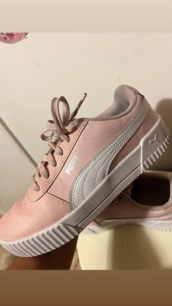 Girl Puma pink shoes