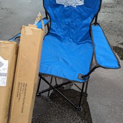 Folding Chairs 