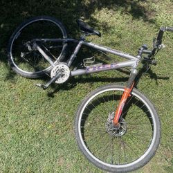 Trek Mountain Bike 