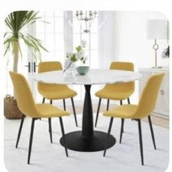 Clura 4 Person Dining Set