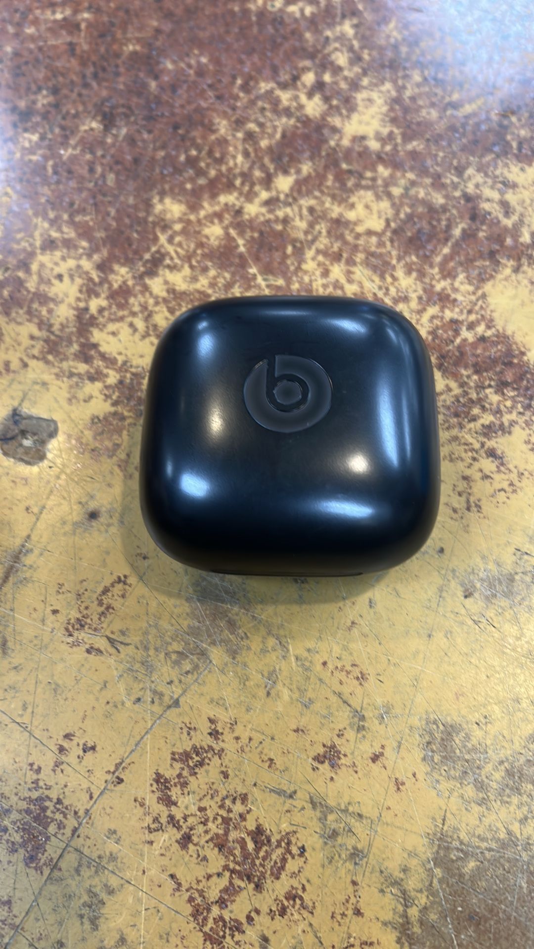 Beats headphone A2454