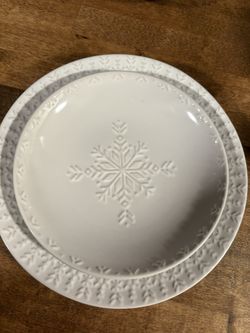 Pottery Barn Holliday Plates 
