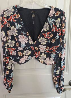 ✨️New With Tags ~ Elegant Midriff Blouse with Navy Floral design.