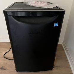 Danby Mini fridge 