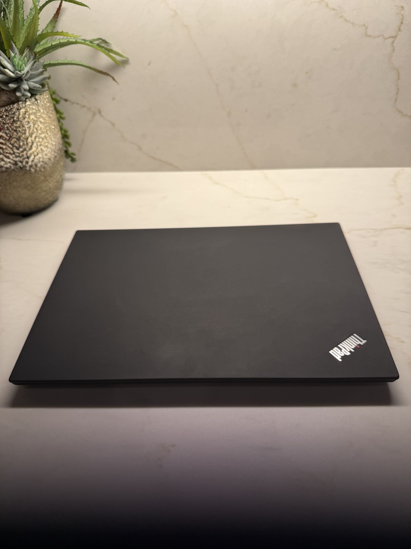 Windows 11 Pro/Lenovo Thinkpad T15