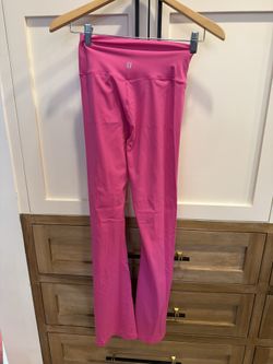 Pink yoga leggings