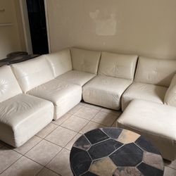 White Pleather Sectional Slight cat damage see pictures
