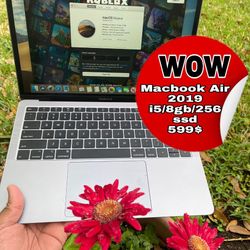 macbook air 2019 with 256 gb ssd original type c charger 