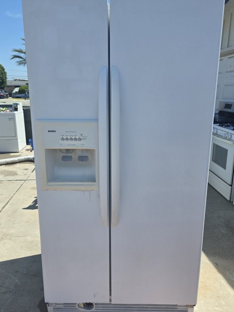refrigerator kenmore