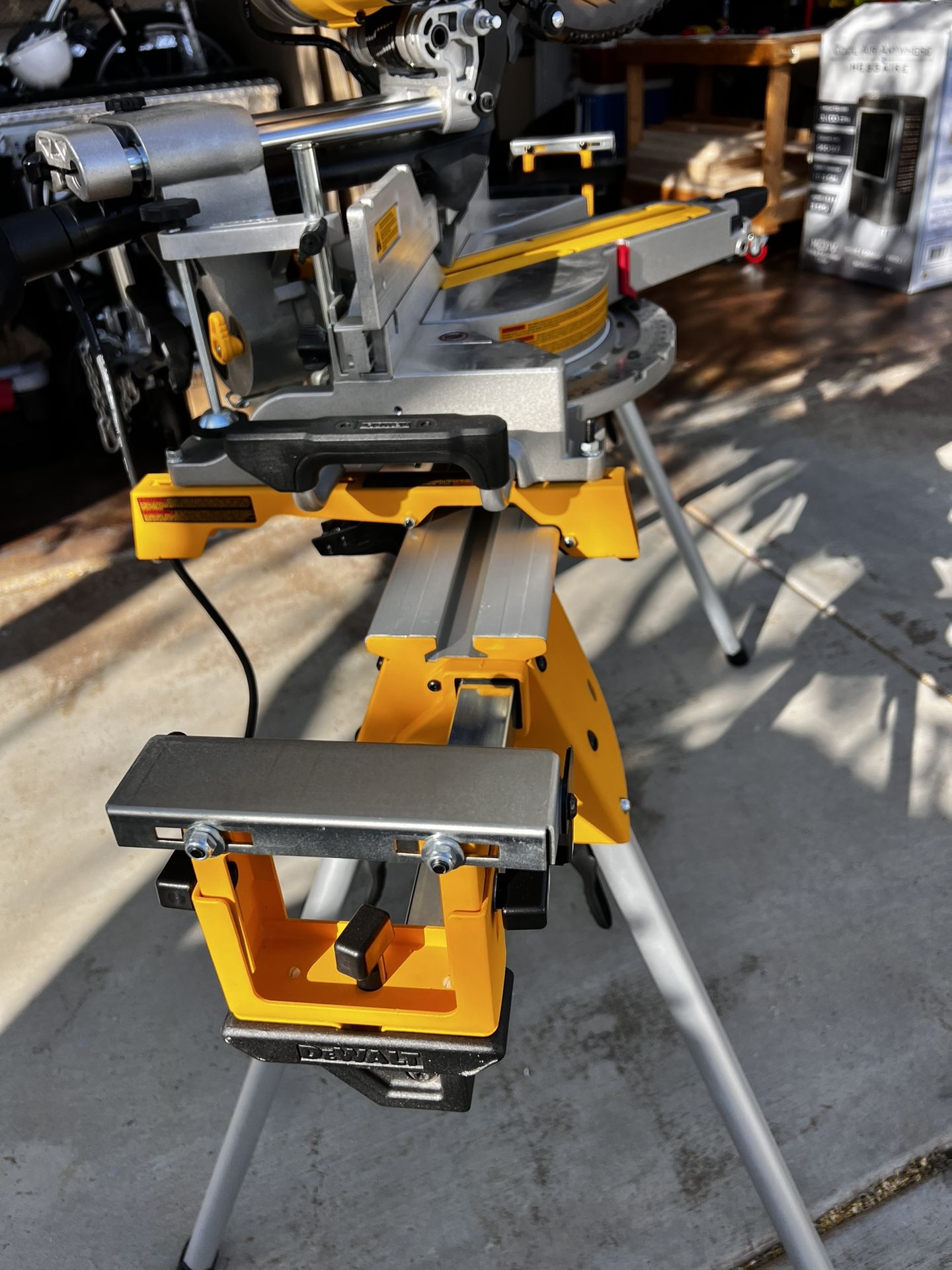 Dewalt DWS779 Miter Saw With Stand for Sale in Peoria, AZ OfferUp