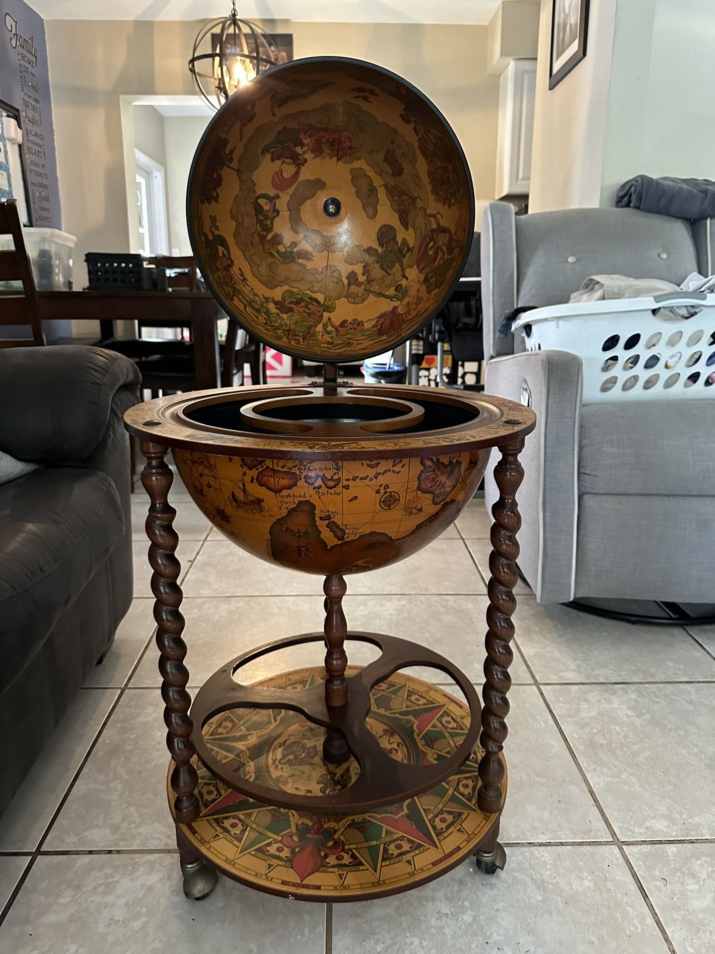 Authentic Vintage Wine Globe