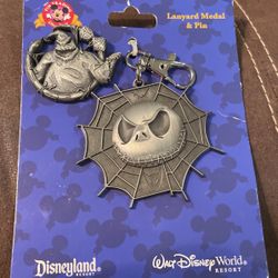 Disney Parks Nightmare Before Christmas Lanyard Medal & Pin Jack Skellington 