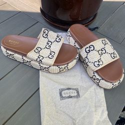 Women Slider Shoes  Size 42 (10.5-11)