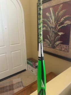 The 2015 Easton Mako Torq 31/-5 baseball bat