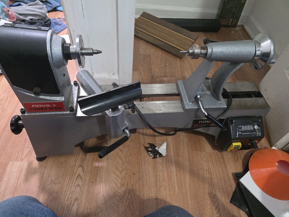 Nova Comet 14 Dr Wood Lathe